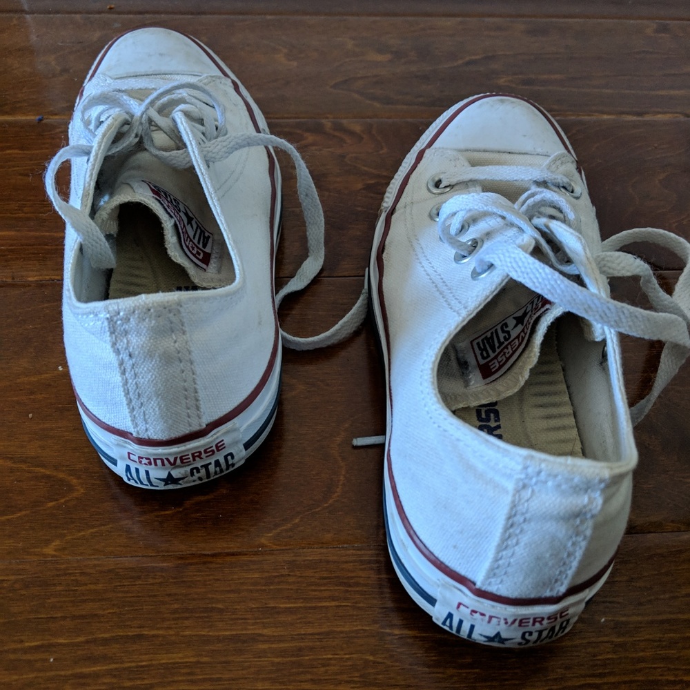 Converse shoes - Picture 3 of 3